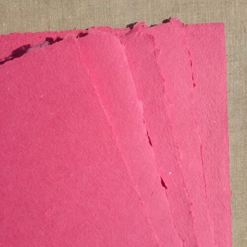 Papier artisanal fait main couleur Framboise